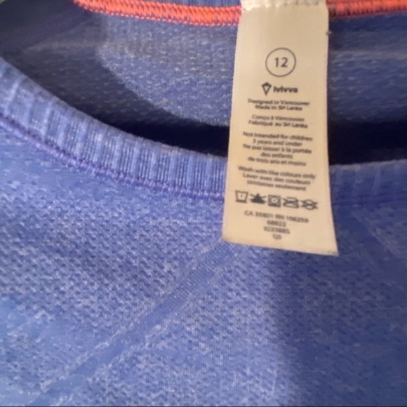 Ivivva lululemon Sz 12 blue Fly tech Thumbhole - Picture 2 of 9